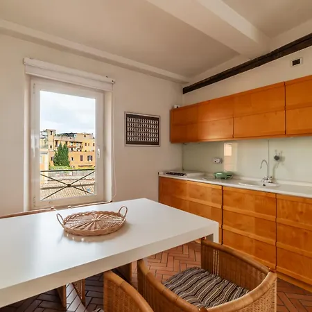 דירה Panoramic Trastevere Apartment! *