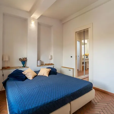 Panoramic Trastevere Apartment! דירה רומא