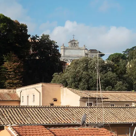 דירה Panoramic Trastevere Apartment! *
